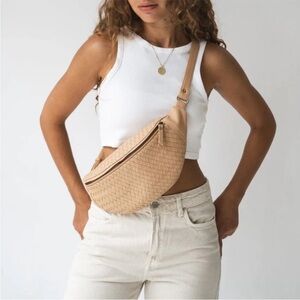 Mandrn | Woven Atlas crossbody in Sand